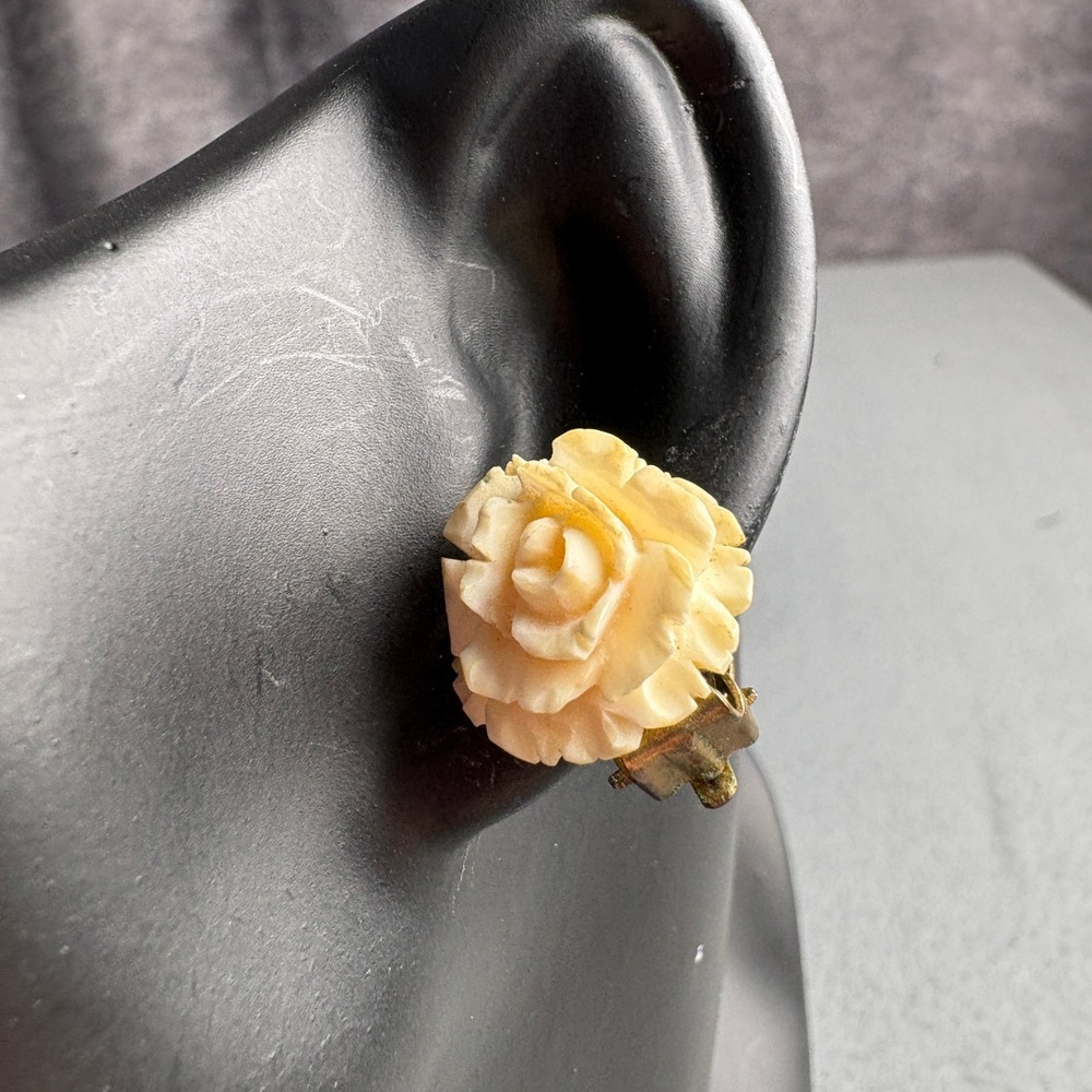 Vintage Carved Rose Clip On Earrings Cream Floral Studs Cottagecore Jewelry
